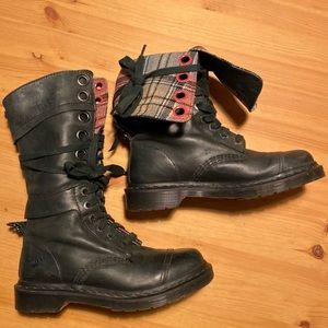 Dr.Martens women’s boots, size 7, mid calf height, black